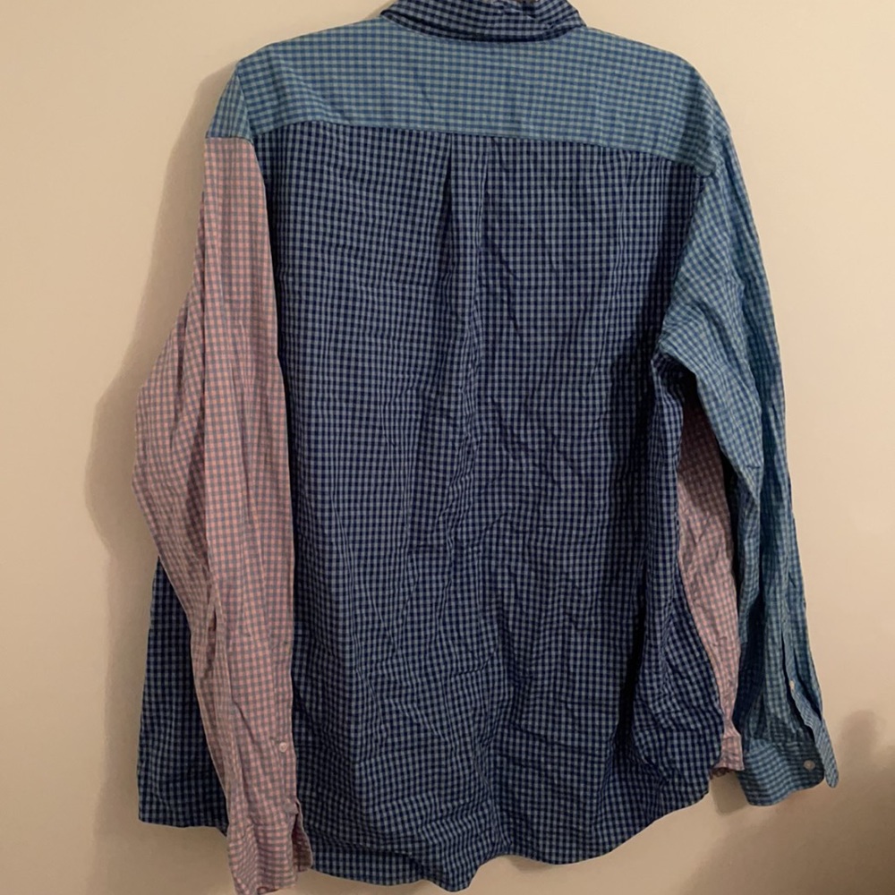 Vineyard Vines Button Down - image 5